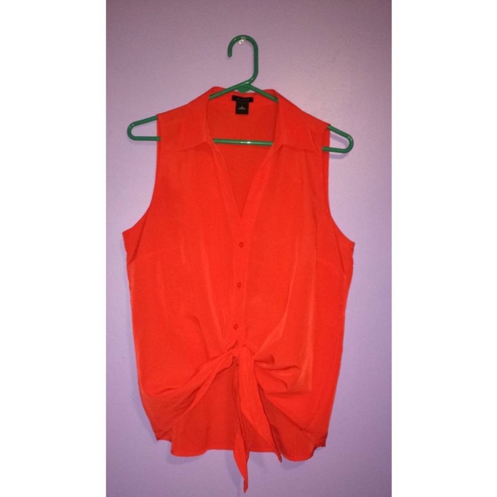 Ann Taylor cadmium red button-up tank top